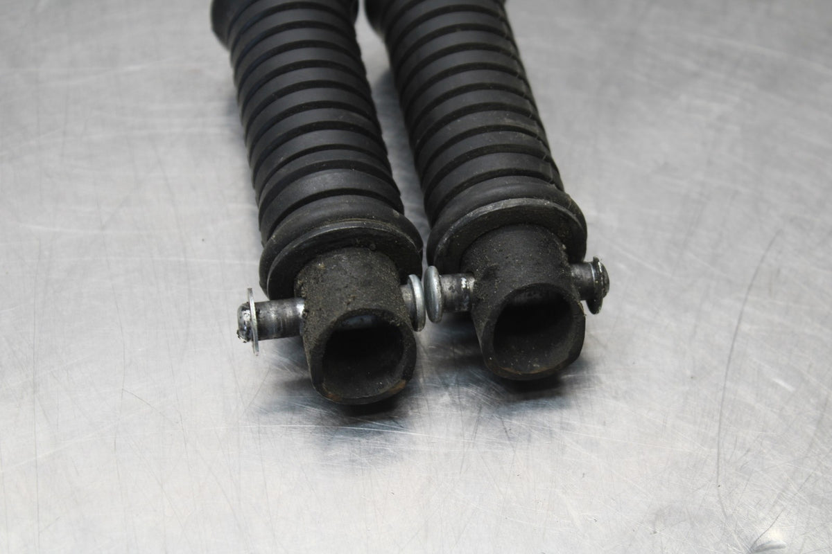 24-25 KAWASAKI ELIMINATOR 450 REAR PASSENGER FOOT STEP PEG SET PAIR BB869