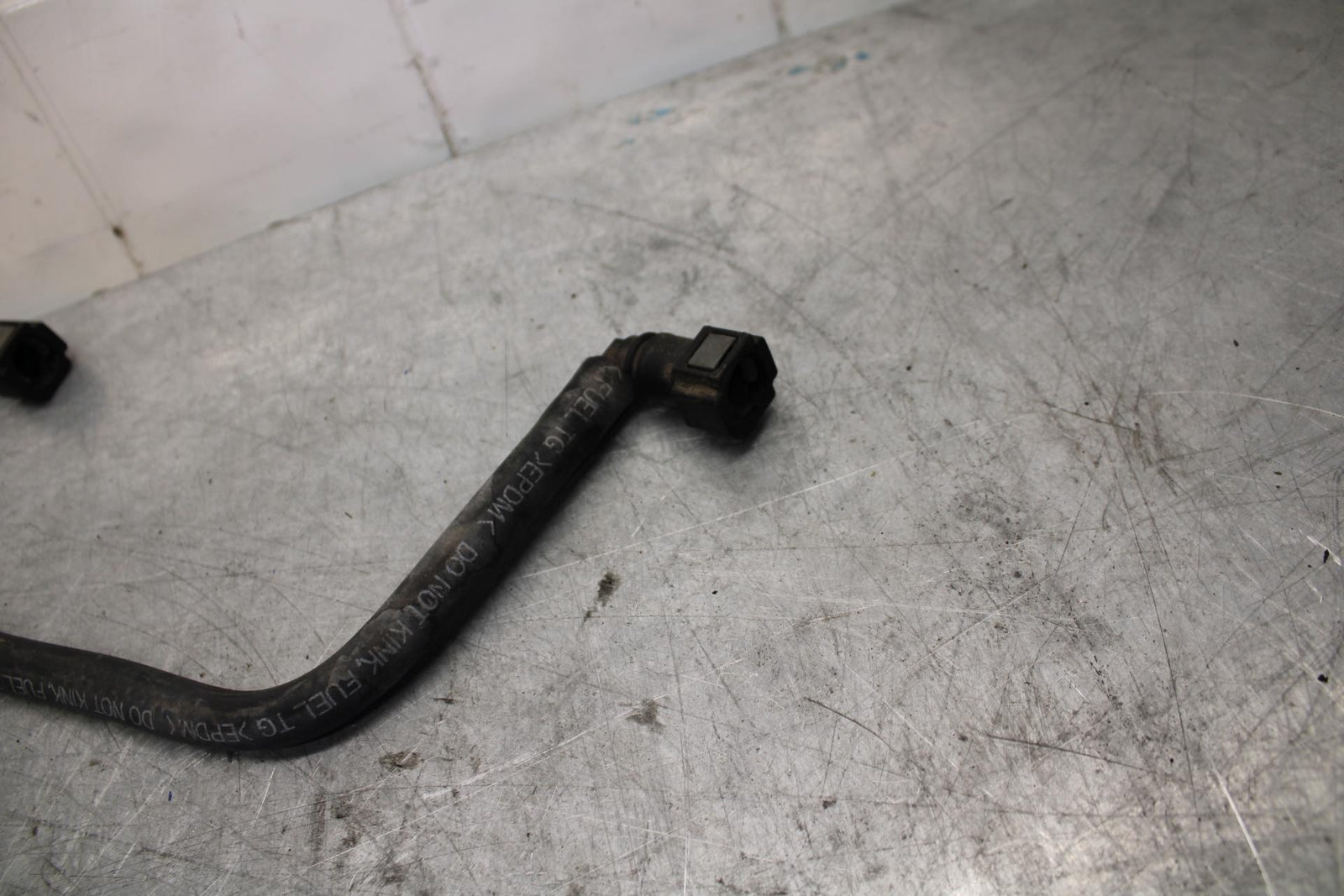 06-07 KAWASAKI NINJA ZX14R FUEL HOSE GAS LINE TUBE PIPE bb433