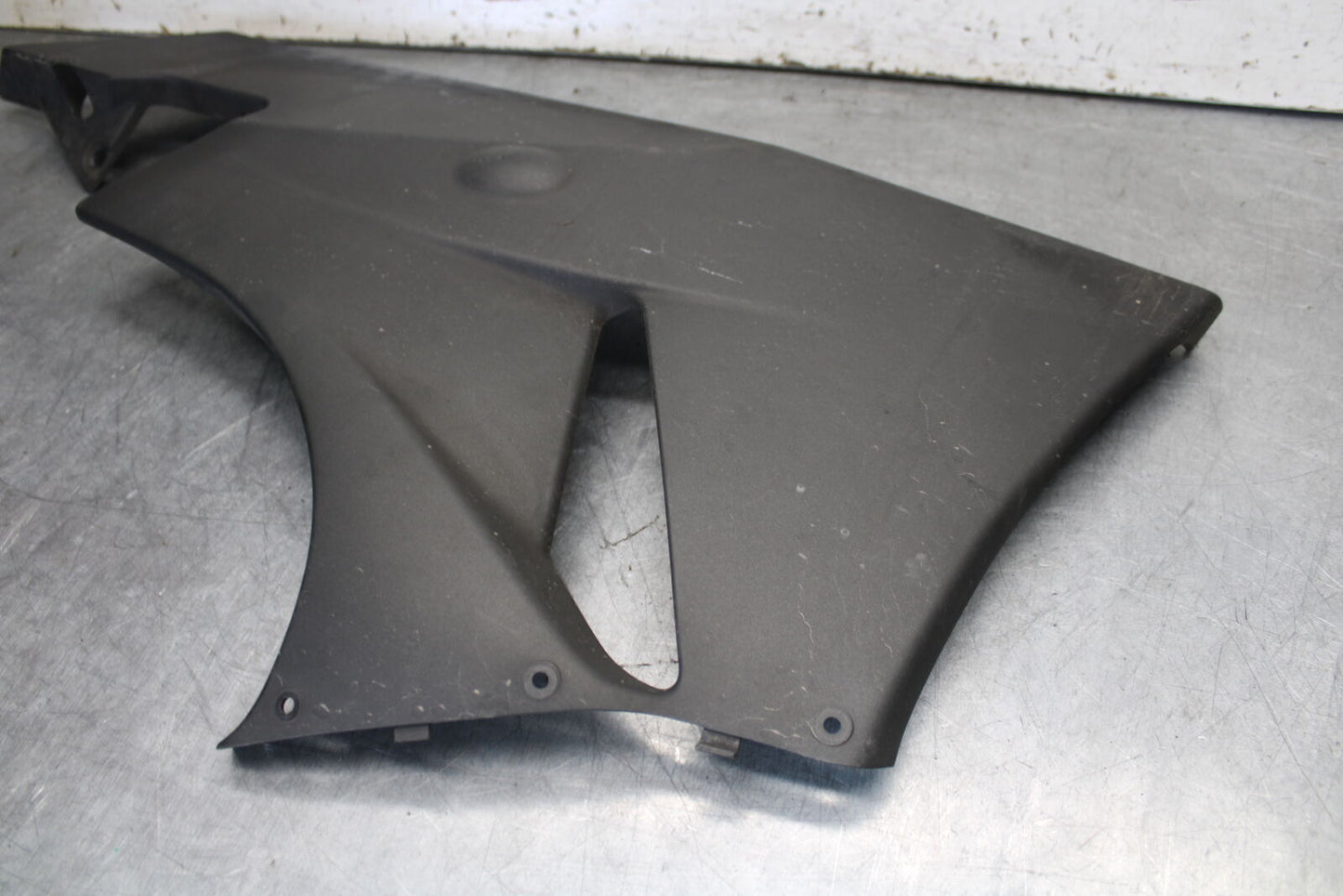 09-12 KAWASAKI NINJA ZX6R LEFT LOWER BOTTOM BELLY SIDE FAIRING COWL BB698