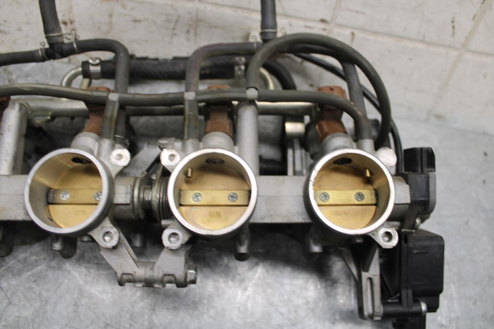 2007 Suzuki GSXR600 MAIN FUEL INJECTORS / THROTTLE BODIES 13405-01H01 BB540