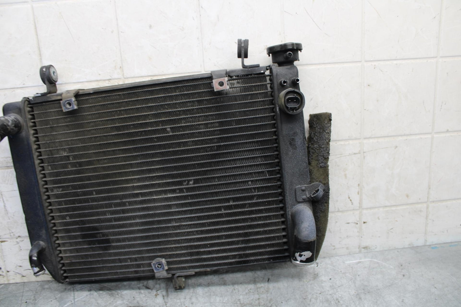 2002 Yamaha YZF R6 ENGINE RADIATOR MOTOR COOLER COOLING RADIATER BB545
