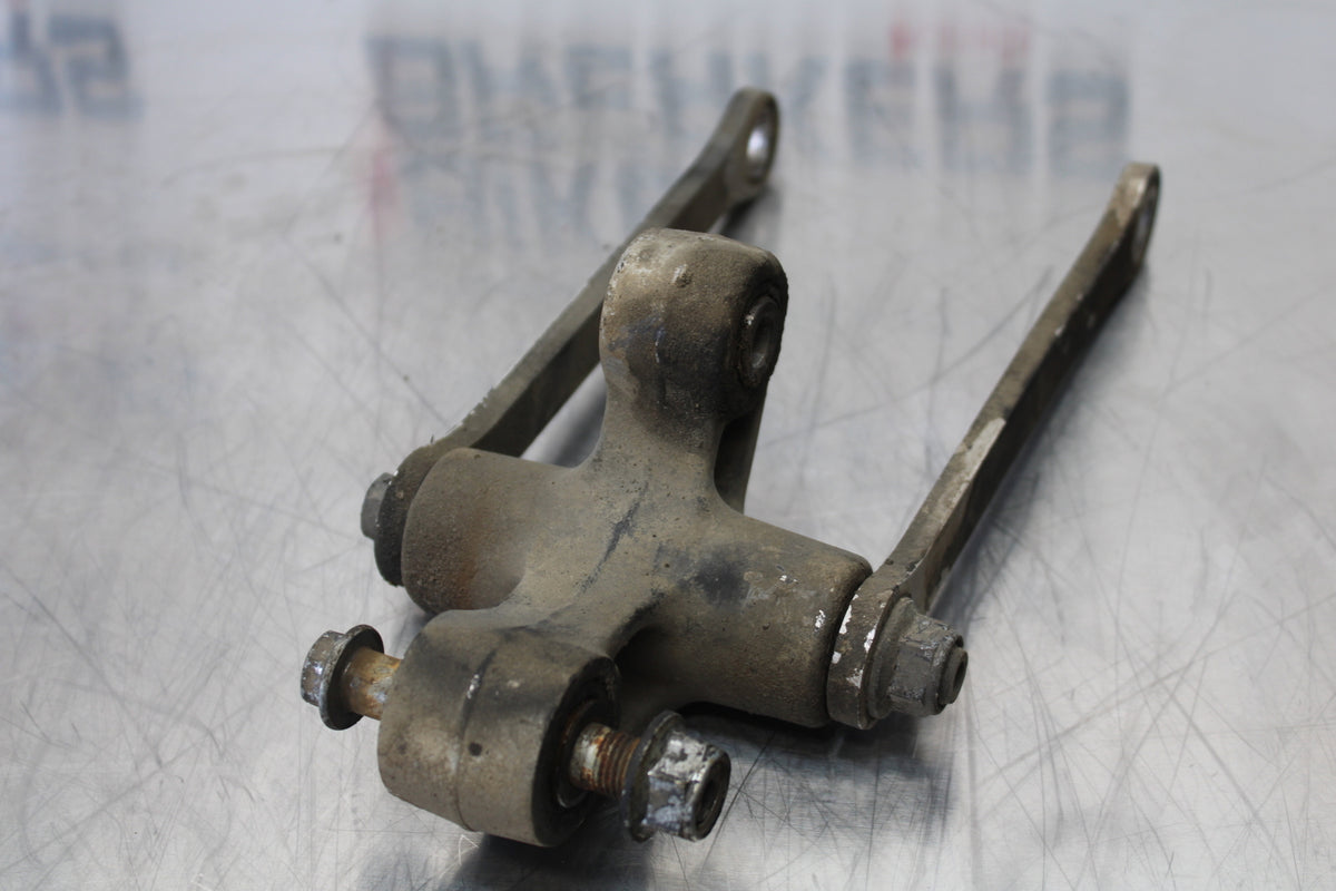01-03 SUZUKI GSXR600 REAR DOGBONE SHOCK LINKAGE LINK BB145