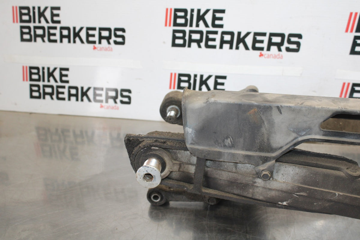 84 HONDA INTERCEPTOR 1000 VF1000F REAR SWINGARM BACK SUSPENSION SWING ARM BB878