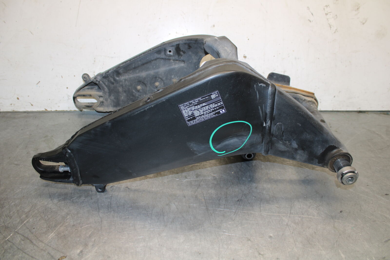 19-23 KAWASAKI NINJA ZX6R REAR SWINGARM BACK SUSPENSION SWING ARM BB701