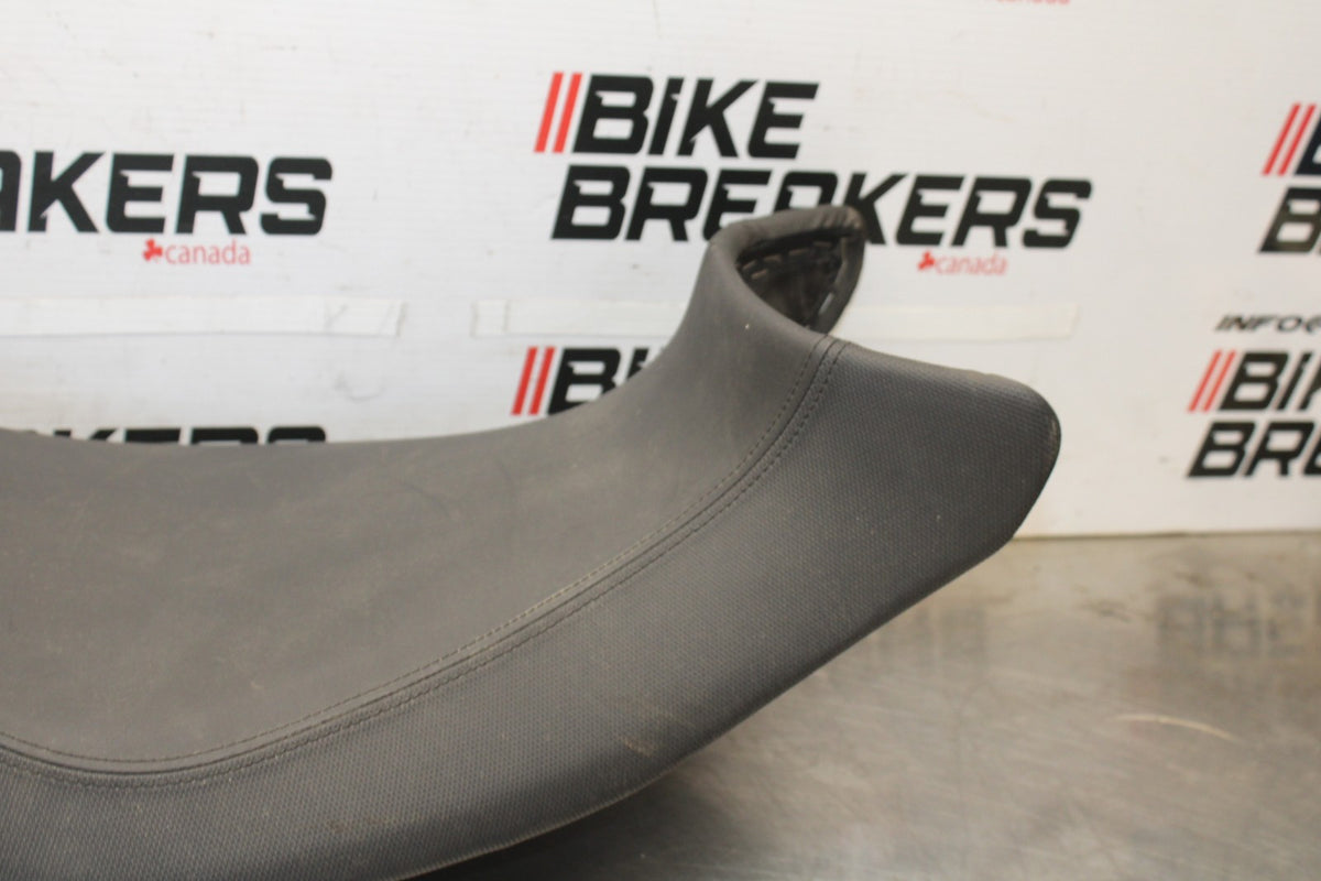 20-23 BMW F900R FRONT REAR SEAT SADDLE BB923