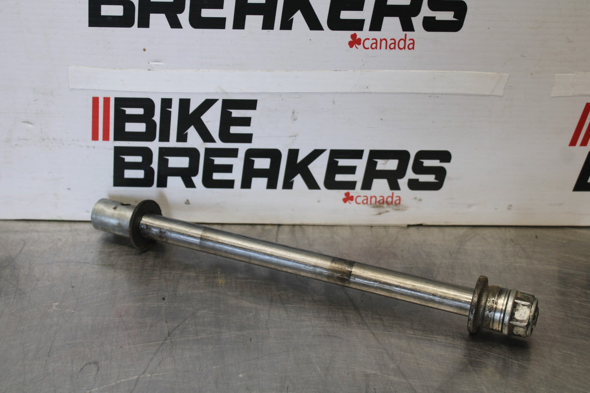95 HONDA SHADOW 1100 REAR AXLE BACK WHEEL RIM PIVOT BOLT AXEL BB885