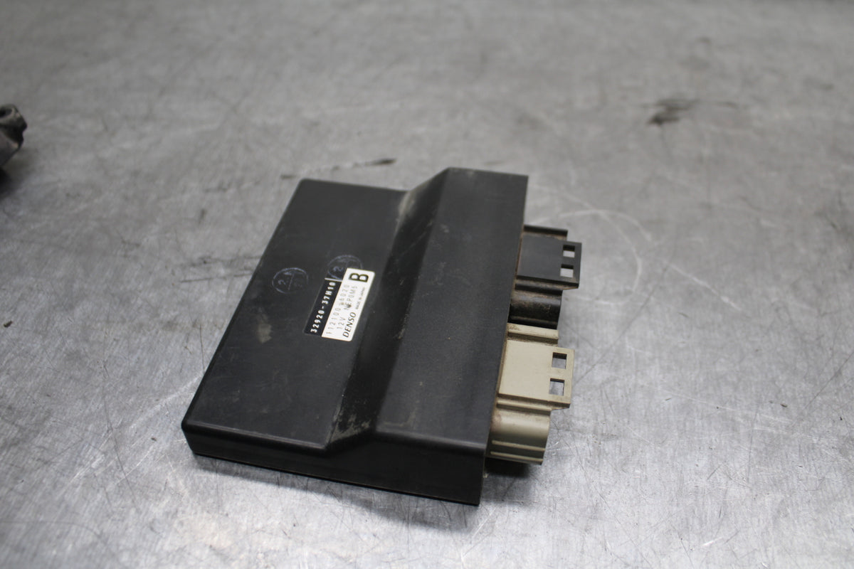 08-09 SUZUKI GSXR600 ECU COMPUTER CONTROLLER UNIT BLACK BOX ECM CDI  BB728
