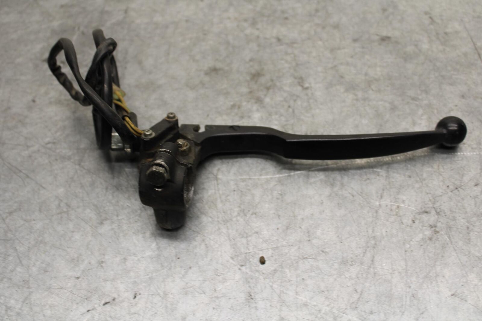 1982 Suzuki GS1100ES CLUTCH PERCH MOUNT WITH LEVER  BB55