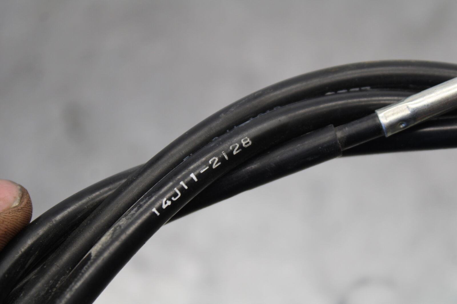 11-24 SUZUKI GSXR750 THROTTLE CABLES LINES BB687