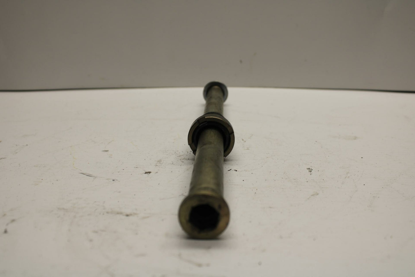 11-12 KAWASAKI Z1000 REAR BACK SWINGARM BOLT SUSPENSION PIVOT AXLE BB249