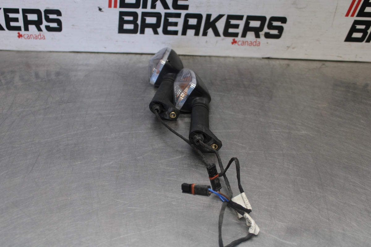 19 BMW F750GS FRONT LEFT RIGHT TURN SIGNALS LIGHT INDICATORS BB938