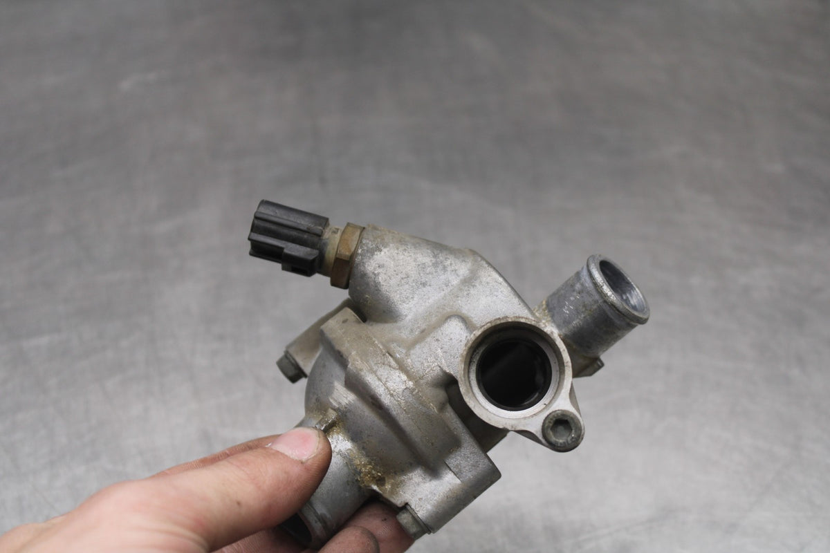 03 YAMAHA YZF R1 THERMOSTAT W HOUSING ASSEMBLY BB895