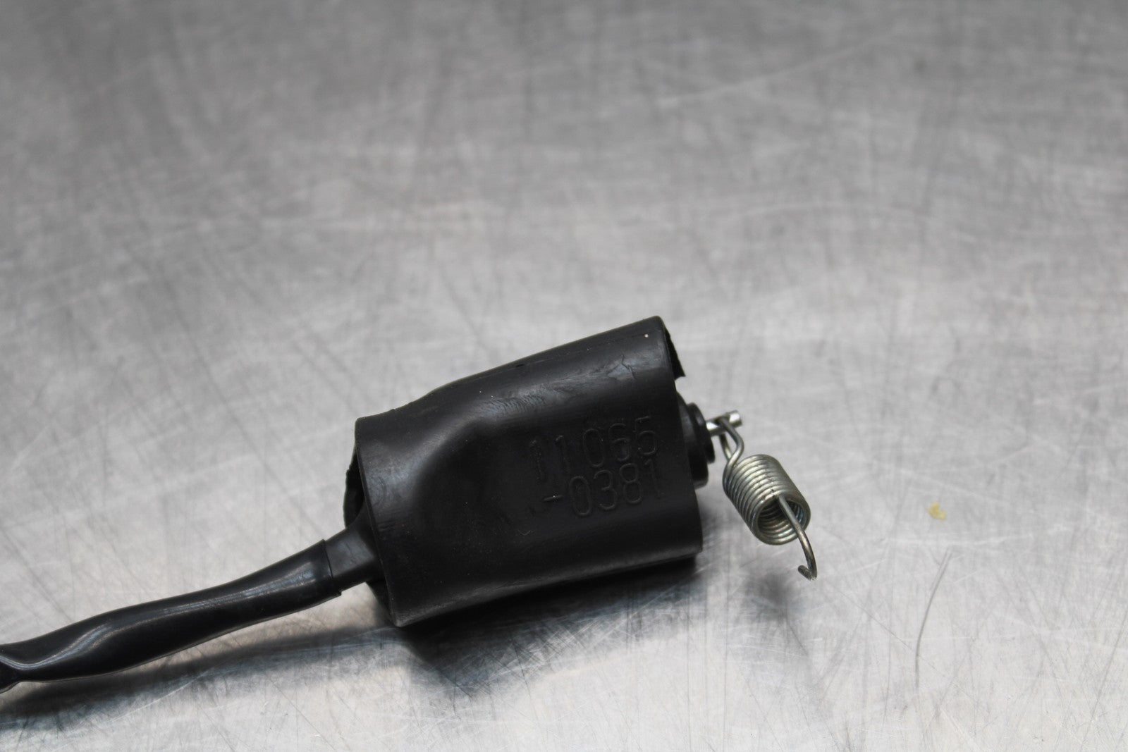 21-23 KAWASAKI NINJA ZX6R REAR BACK BRAKE SENSOR BB179