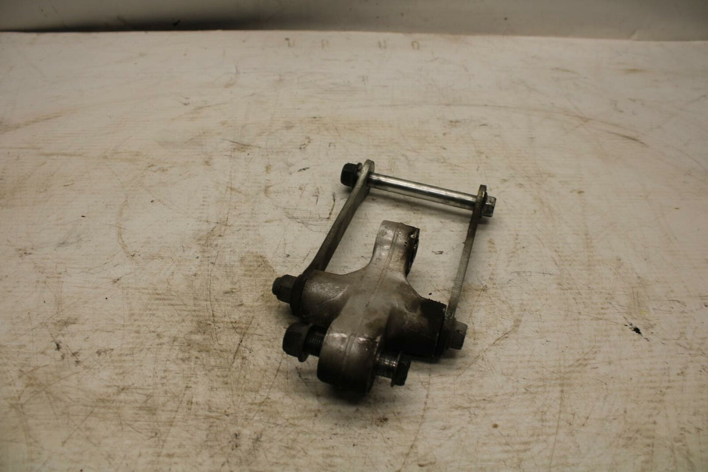 05-09 SUZUKI BOULEVARD C90 REAR BACK SHOCK LINK BB357