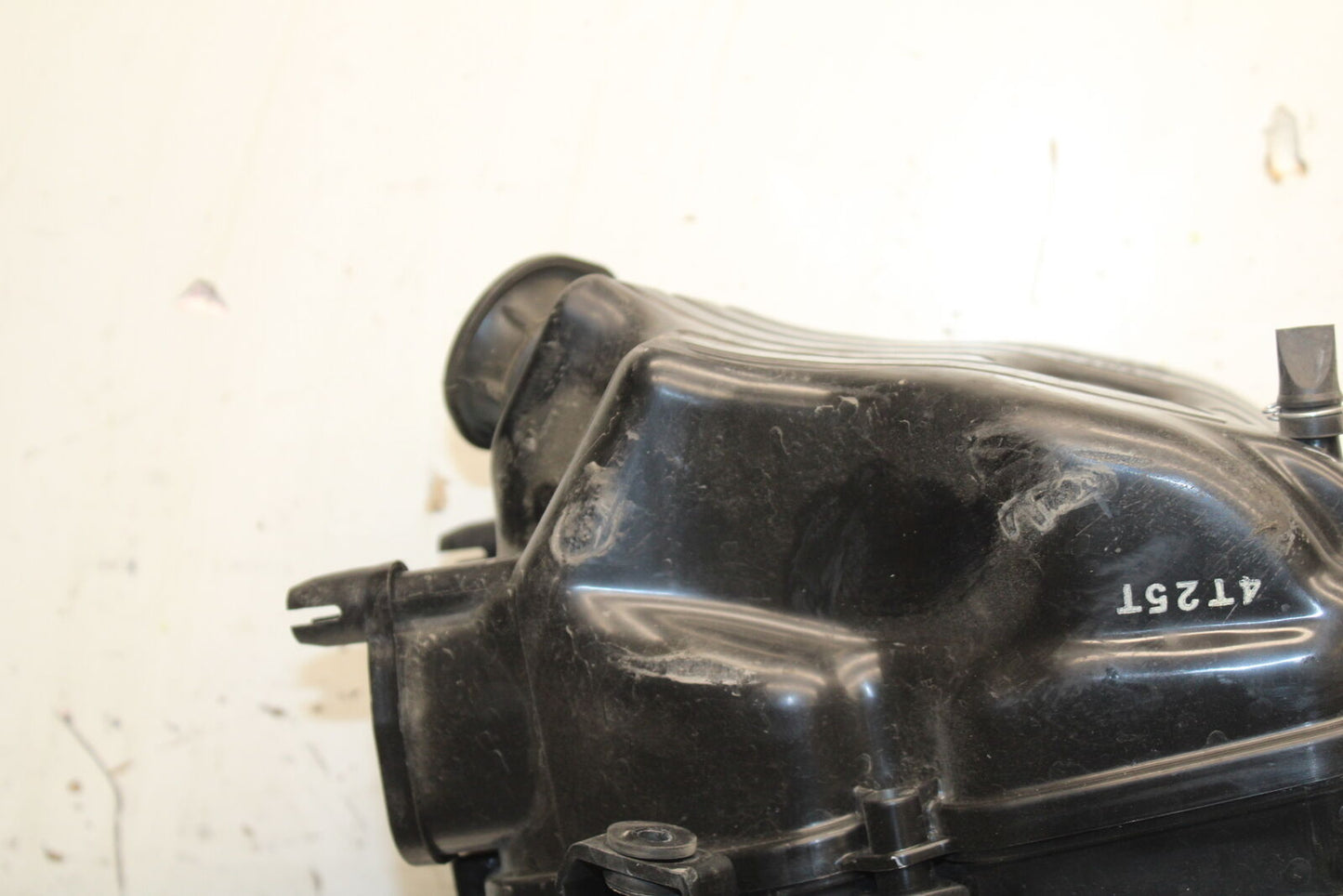 15-16 HONDA CB300F AIRBOX AIR INTAKE FILTER BOX BB740