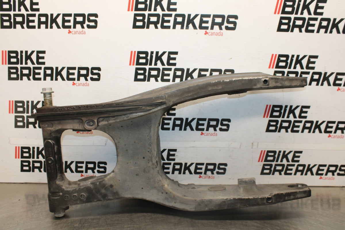 18 HONDA CBR650F REAR SWINGARM BACK SUSPENSION SWING ARM BB946