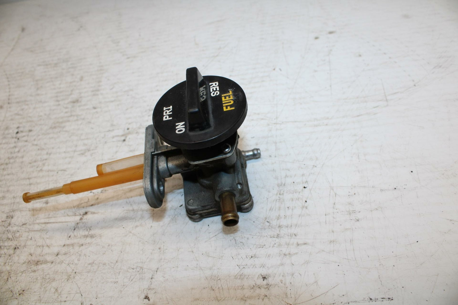 90-07 KAWASAKI ZZR 250 FUEL GAS TANK PETCOCK SHUT ON OFF VALVE BB298
