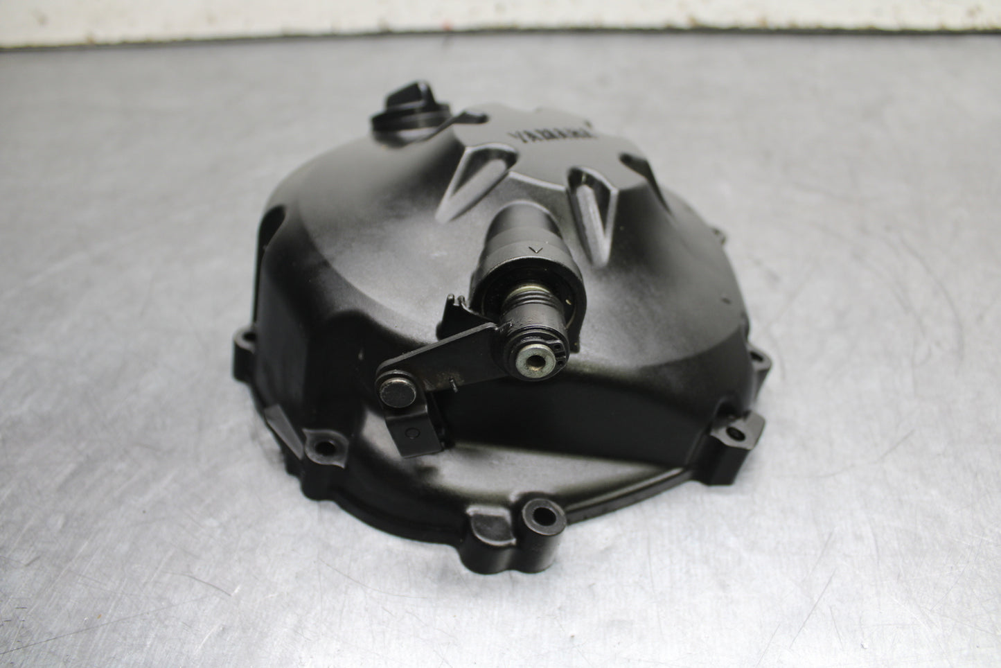 06 YAMAHA YZF R6 CLUTCH SIDE ENGINE MOTOR COVER BB716