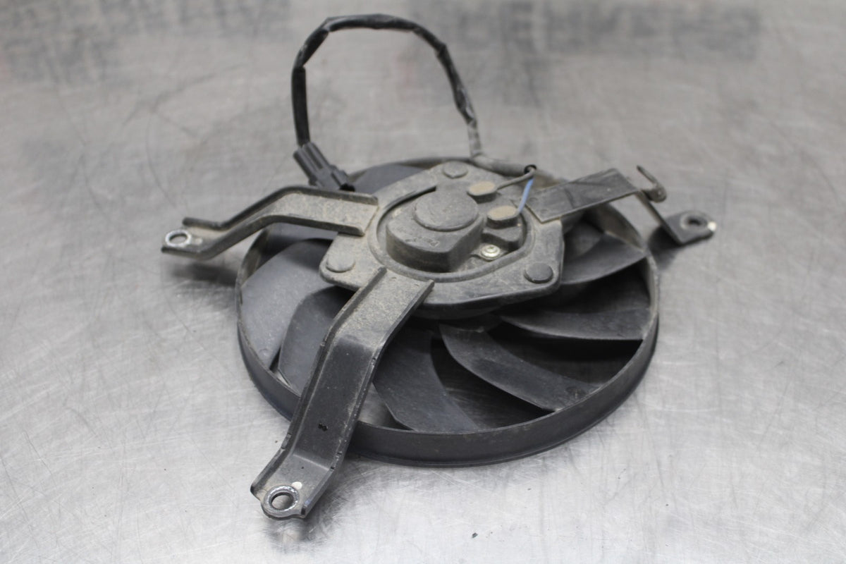 23 KAWASAKI Z900RS ENGINE RADIATOR COOLING FAN BB935