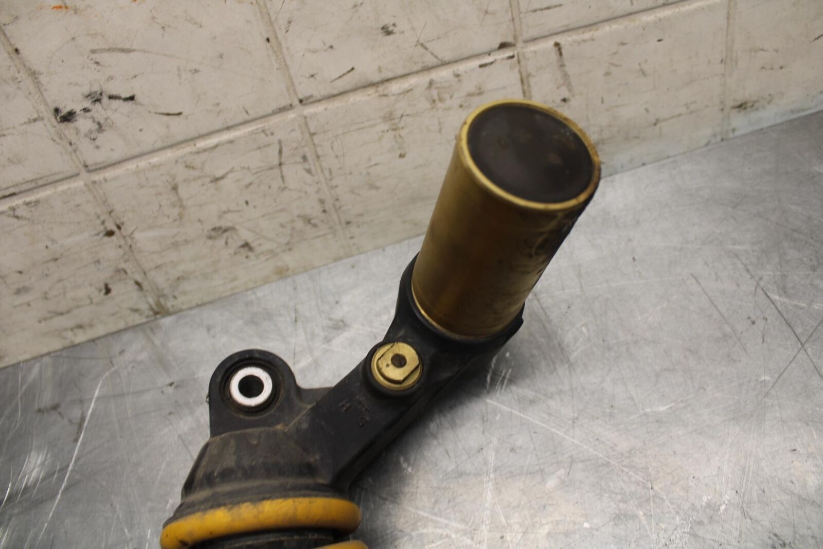 2003 Honda CBR600RR REAR BACK SHOCK ABSORBER SUSPENSION 52400-MEE-003 BB511
