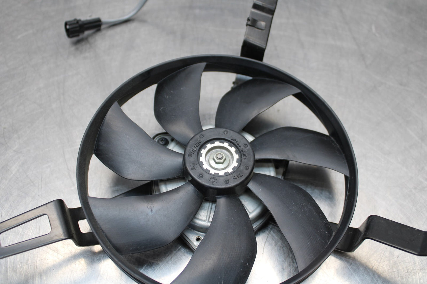 21-23 KAWASAKI NINJA ZX6R ENGINE RADIATOR COOLING FAN BB179