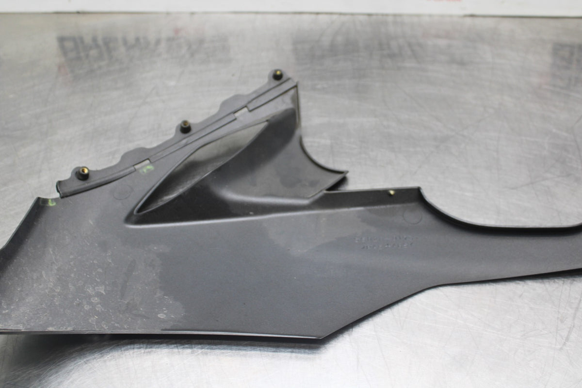 08 KAWASAKI NINJA ZX10R RIGHT LOWER BOTTOM BELLY SIDE FAIRING COWL  BB902
