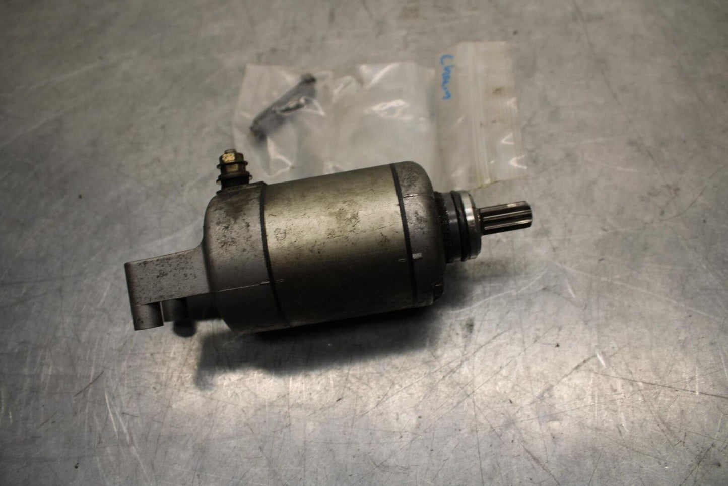 2001 Yamaha YZF R6 ENGINE STARTING STARTER MOTOR -DC 12V 5EB-81890-00-00 BB68
