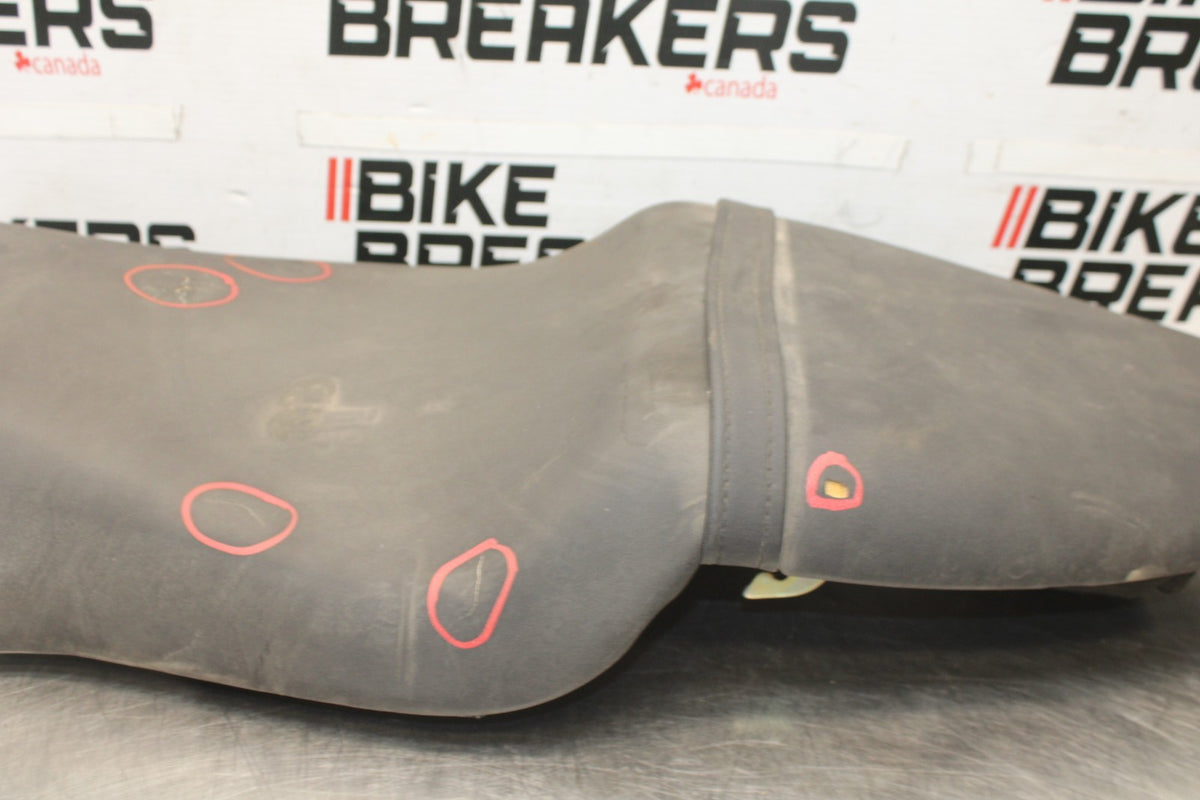 98-05 HONDA SUPER HAWK 1000 VTR1000F FRONT REAR SEAT SADDLE BB924
