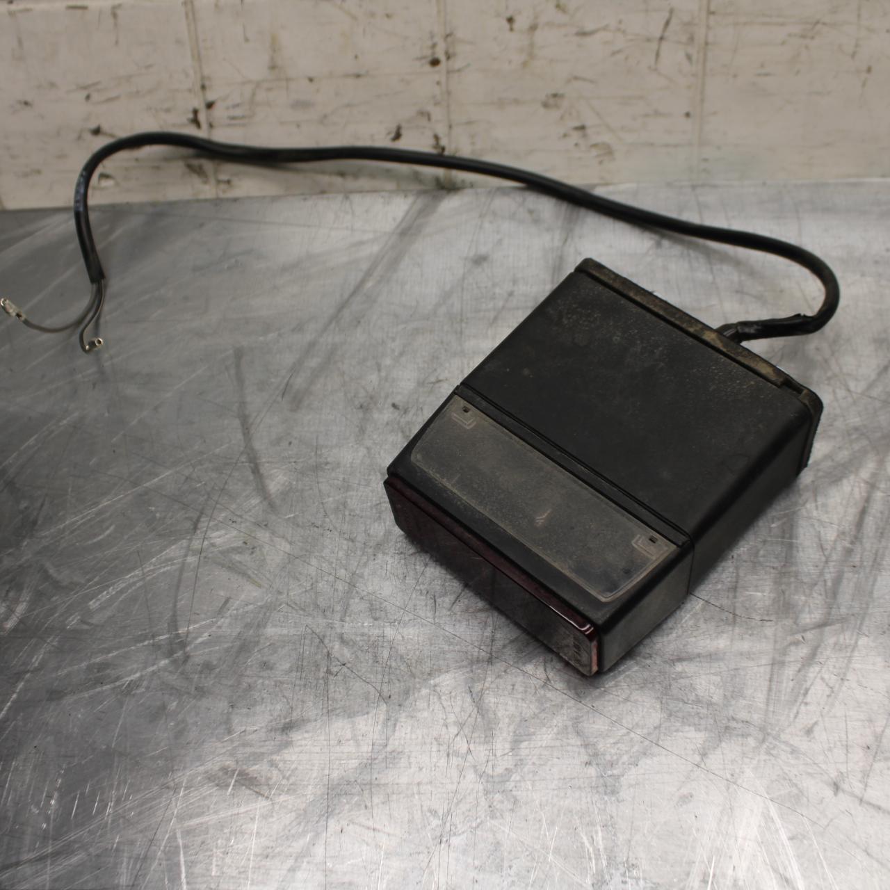 17-23 SUZUKI GSXR 250 GSX250RL8 LICENSE PLATE LIGHT BB490