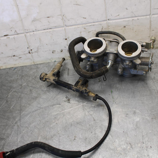 18 KAWASAKI Z 400 MAIN FUEL INJECTORS / THROTTLE BODIES BB469