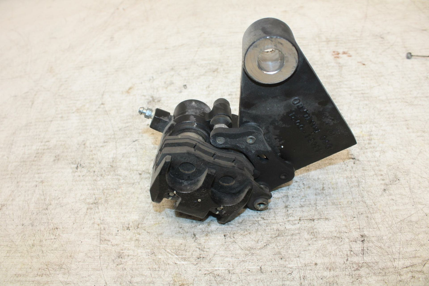 12-13 KAWASAKI EX300 NINJA REAR BACK BRAKE CALIPER W MOUNT BRACKET BB373