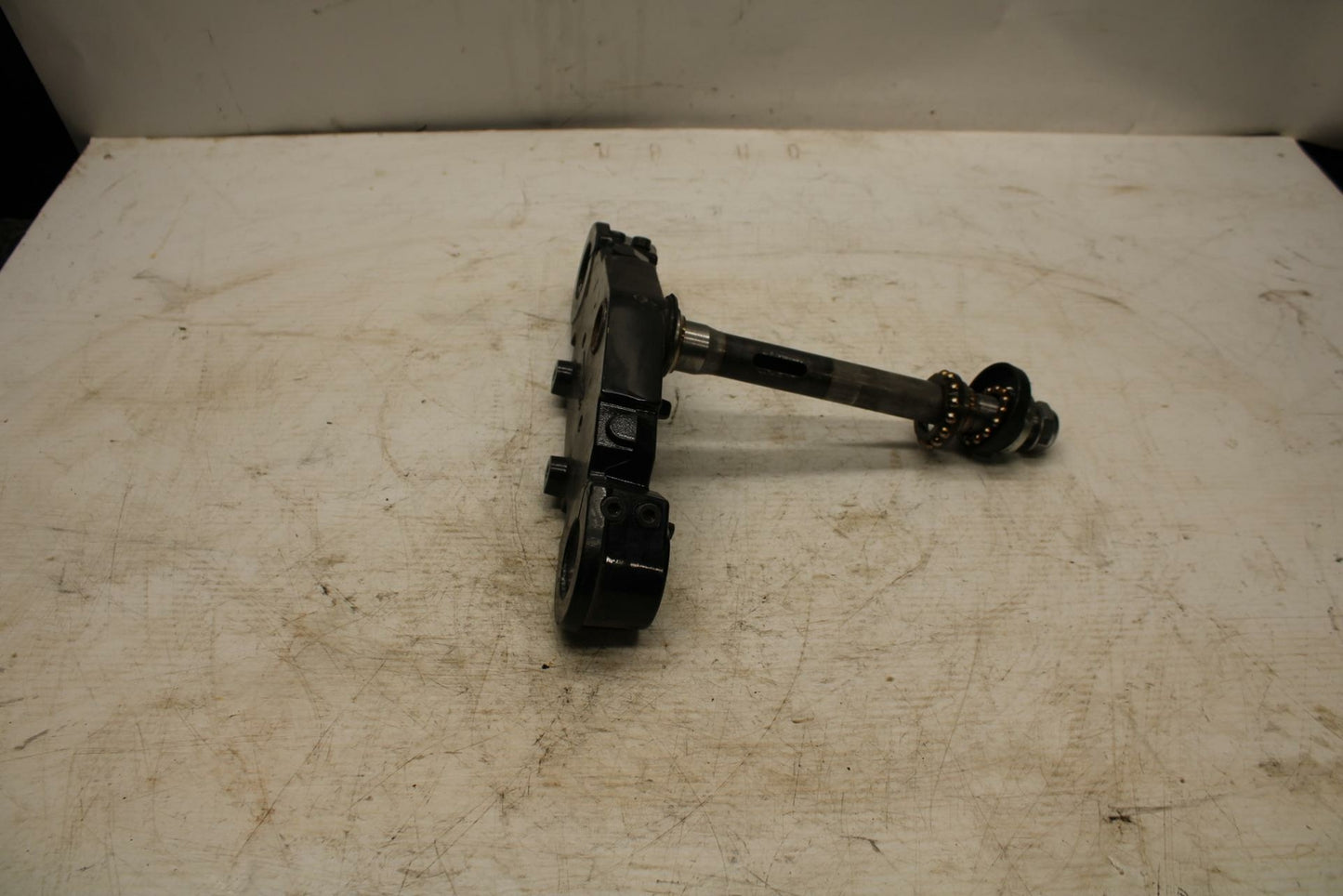 05-09 SUZUKI BOULEVARD C90 FRONT FORKS CLAMP LOWER TRIPLE TREE STEM BB357