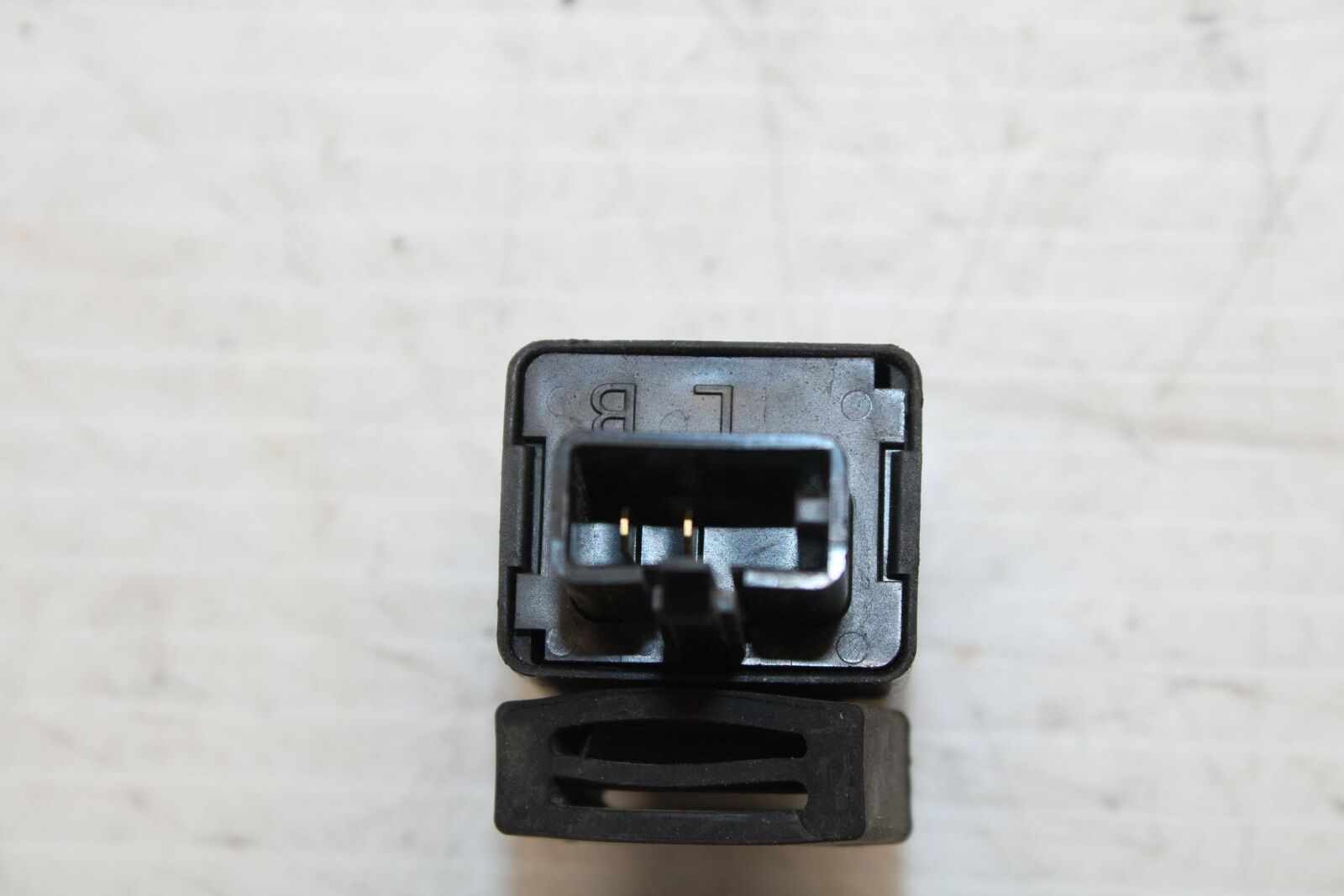 13-18 KAWASAKI NINJA ZX6R TURN SIGNAL BLINKER RELAY FLASHER SWITCH BB240