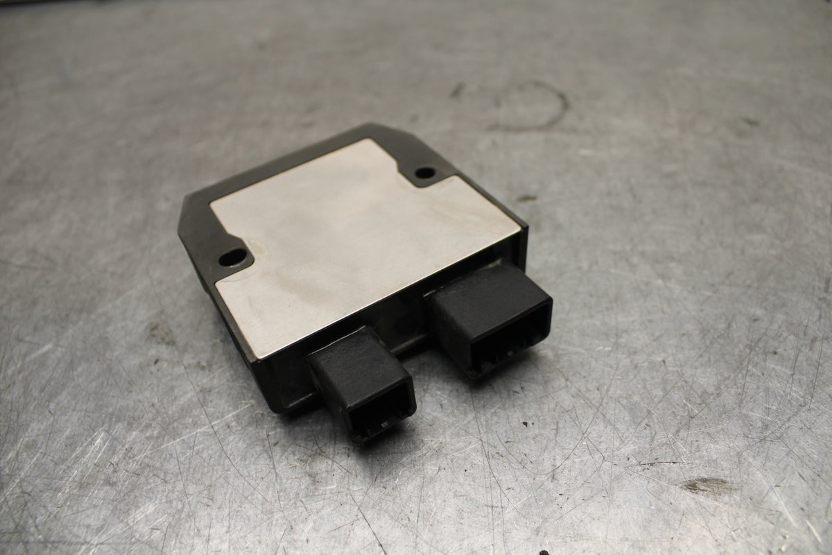 17-21 HONDA CBR1000RR SP RECTIFIER VOLTAGE REGULATOR BB681