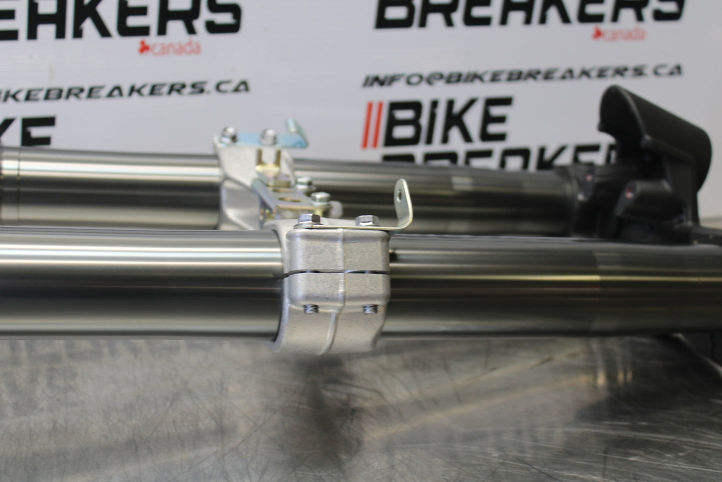 23-24 KAWASAKI NINJA ZX14R FRONT END FORKS SUSPENSION TRIPLE TREES/ AXLE BB153