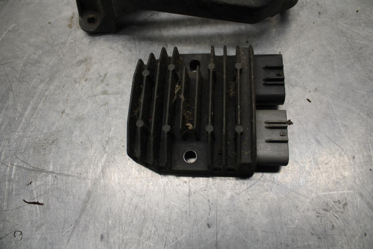 2007 Yamaha V Star 1300 XVS1300A RECTIFIER VOLTAGE REGULATOR BB03