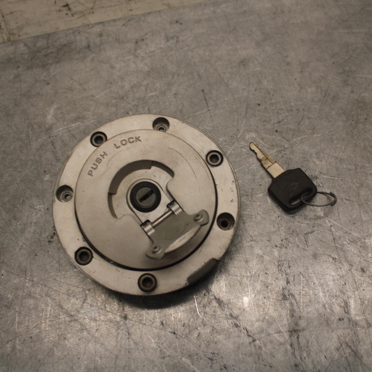1992 Honda CBR600F2 FUEL TANK GAS CAP BB40