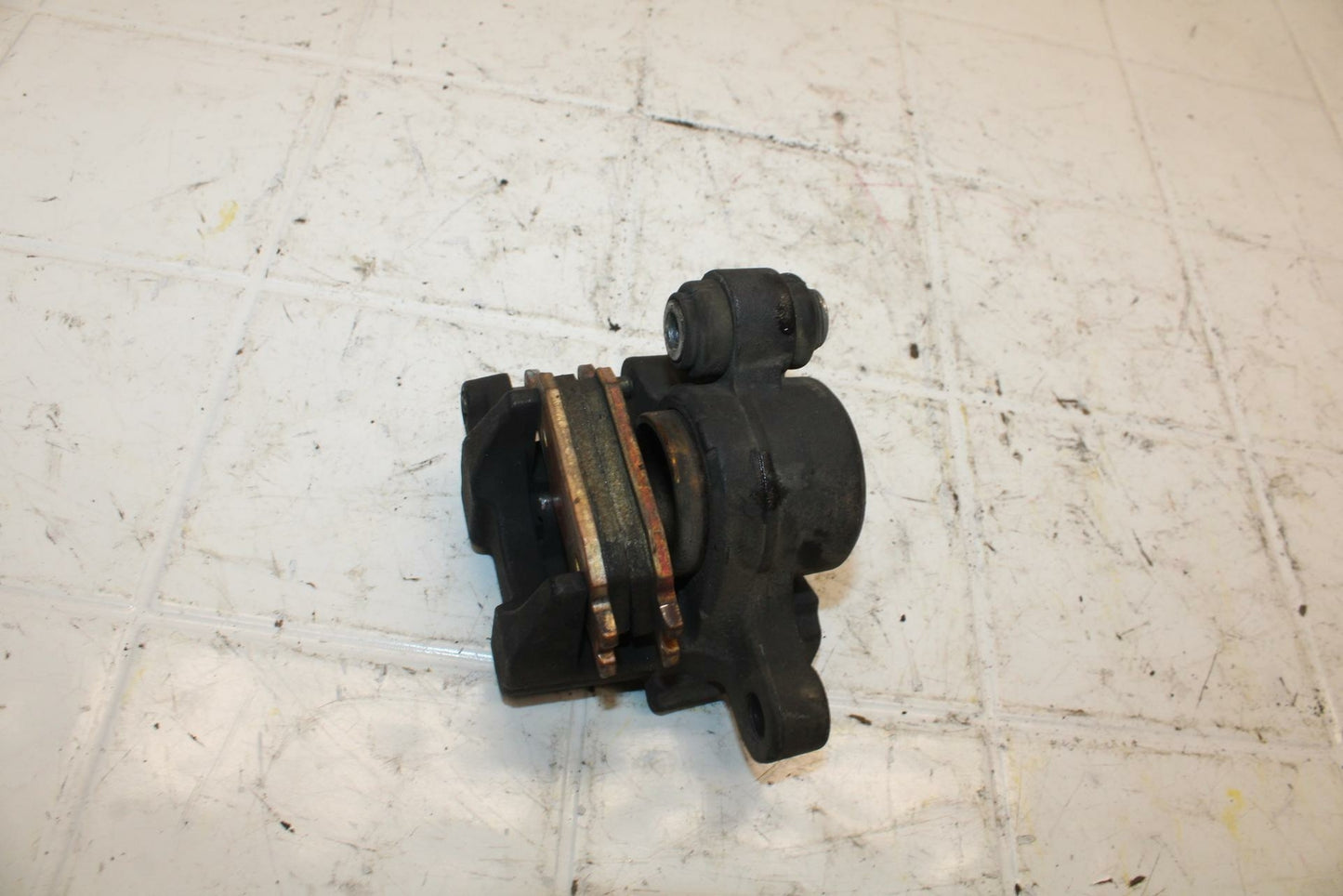 06-07 SUZUKI BANDIT 1200S ABS RIGHT FRONT BRAKE CALIPER BB21