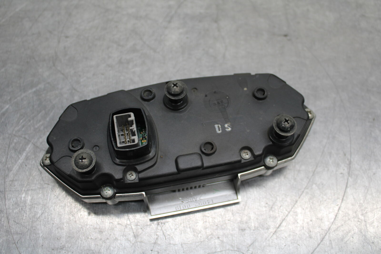 12-13 KAWASAKI Z1000 SPEEDO TACH GAUGES DISPLAY CLUSTER SPEEDOMETER BB743