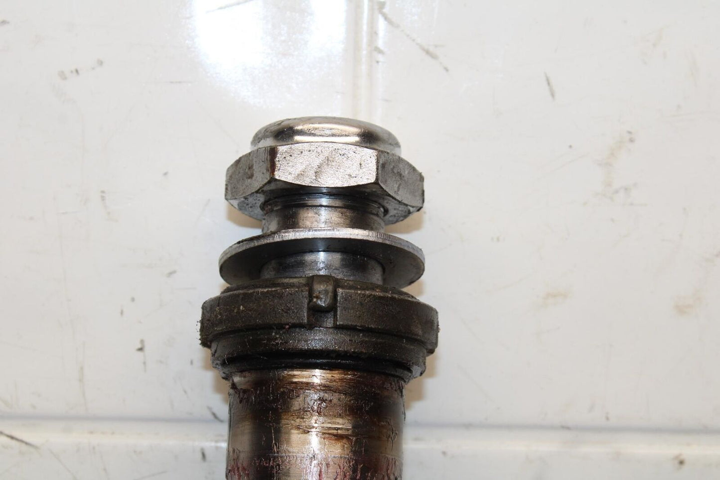 2005 Kawasaki Vulcan 1600 VN1600D Nomad FRONT LOWER TRIPLE TREE STEM BB556