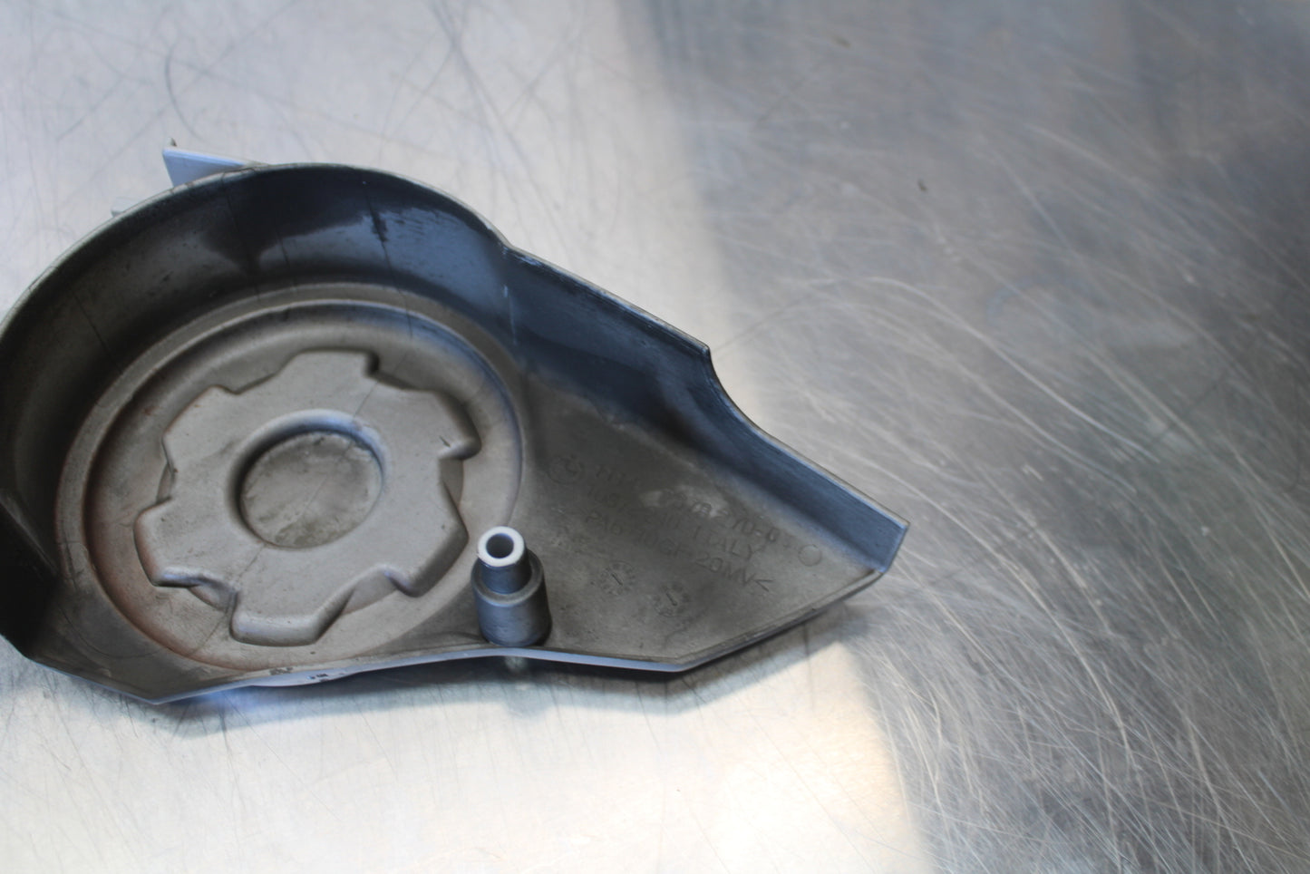 06-12 BMW F800ST ENGINE SPROCKET COVER BB144