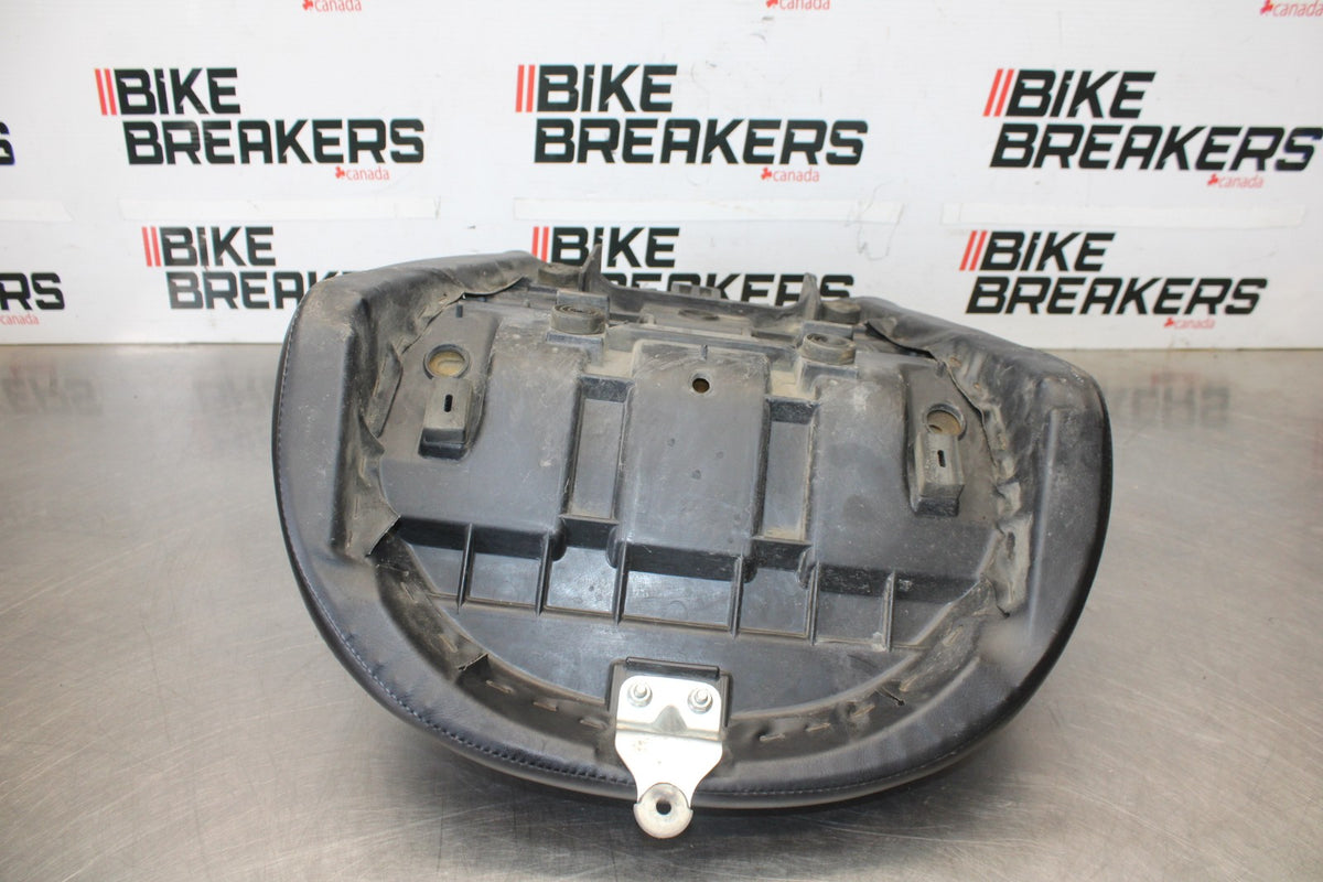 08 KAWASAKI VULCAN 1600 VN1600D NOMAD FRONT DRIVERS SEAT BB904