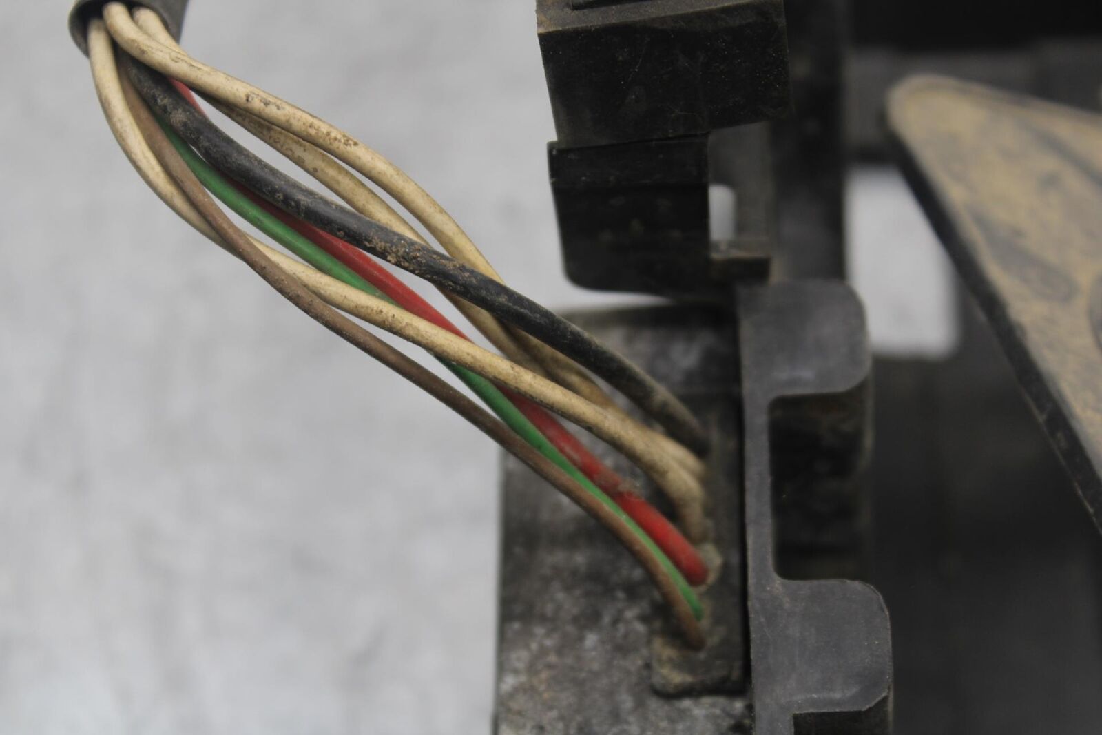 1988 Yamaha FZ600 RECTIFIER VOLTAGE REGULATOR BB601