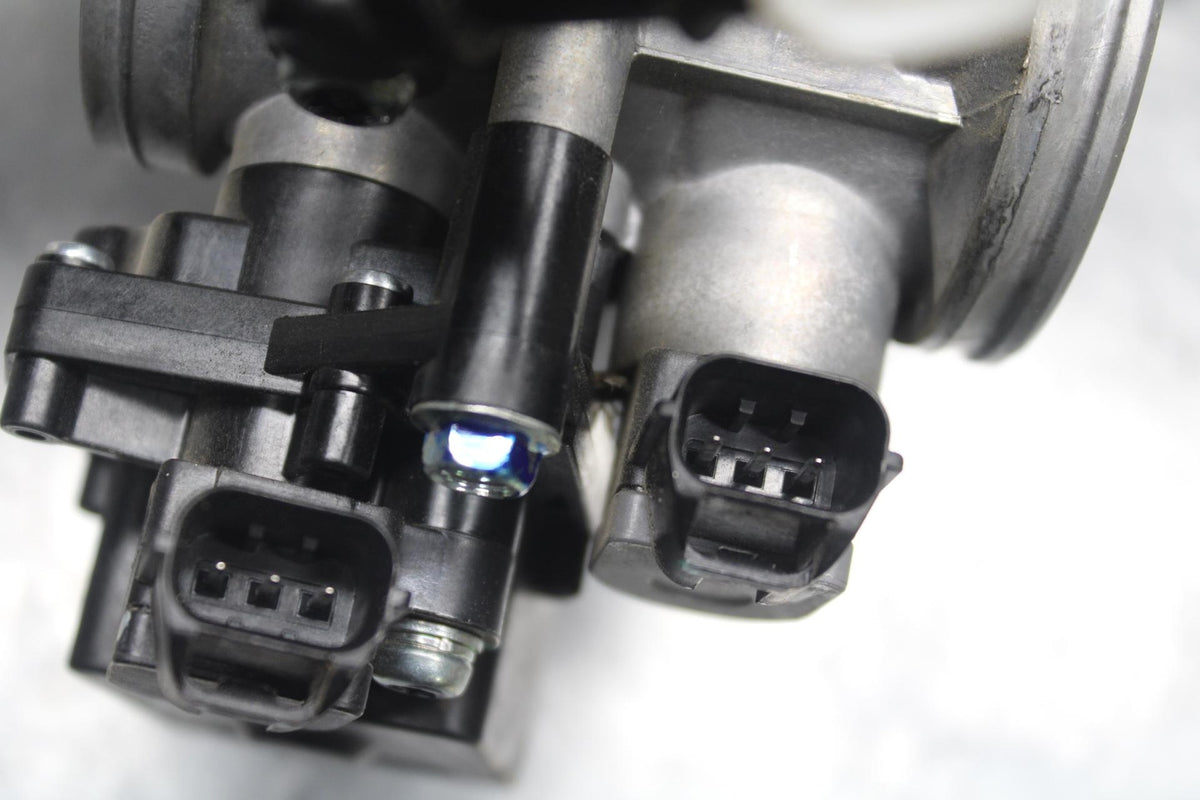 17-20 KAWASAKI NINJA 650 EX650 ABS MAIN FUEL INJECTORS / THROTTLE BODIES BB88