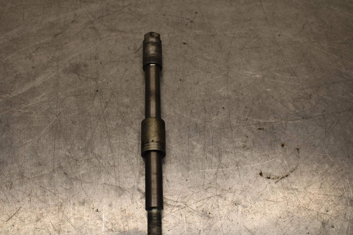 1985 Honda Shadow 500 VT500C FRONT WHEEL RIM AXLE PIVOT BOLT 44301-MF5-750 BB615