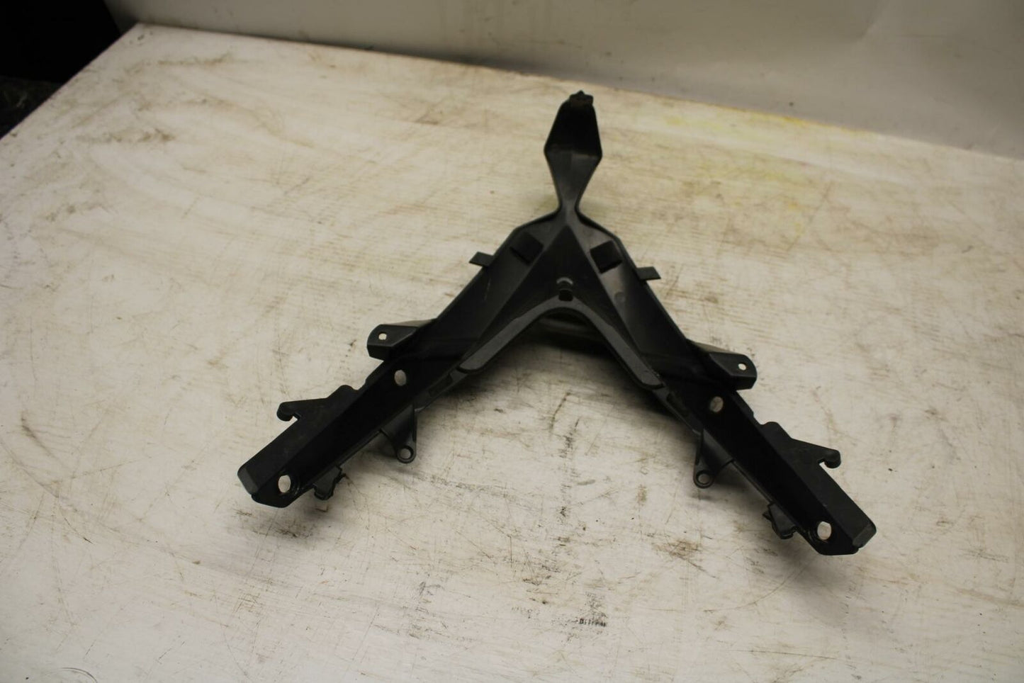 11-12 KAWASAKI NINJA 400 EX400 C FRONT CENTER COWL FAIRING BB358