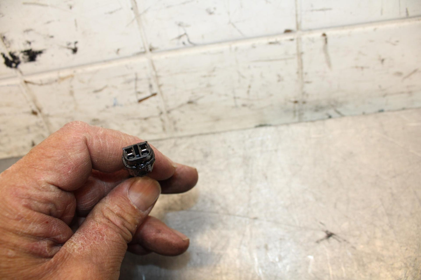 2009 Kawasaki Ninja ZX6R ZX600R KICKSTAND  KICK STAND SENSOR 27010-0100 BB548