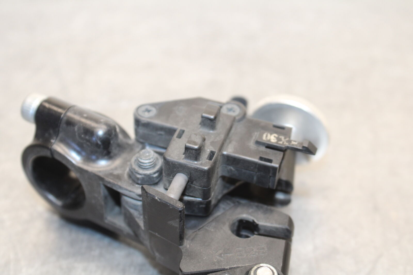 09-12 KAWASAKI NINJA ZX6R CLUTCH PERCH MOUNT WITH LEVER  BB698