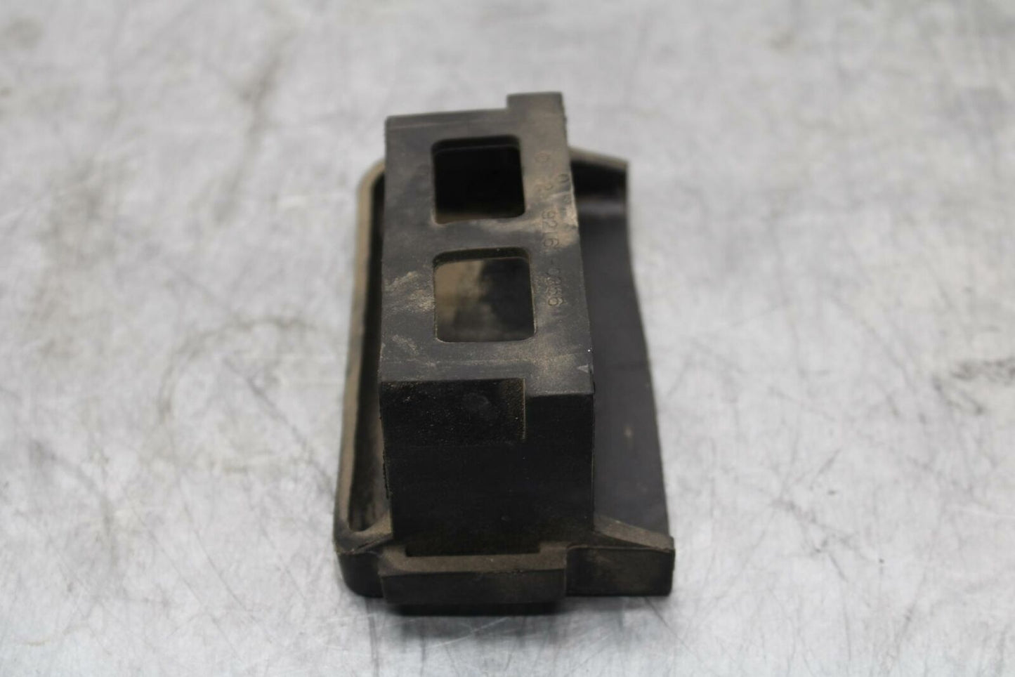 19-20 KAWASAKI NINJA ZX6R ECU CONTROLLER UNIT  ECM HOLDER SUPPORT RUBBER  BB419