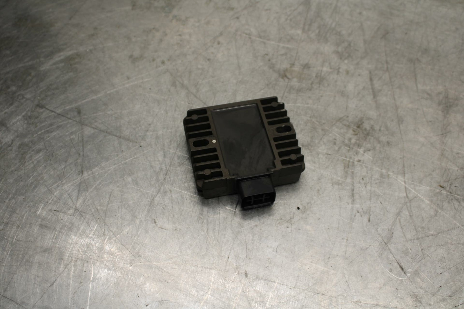 10-13 KAWASAKI Z1000 RECTIFIER VOLTAGE REGULATOR BB421